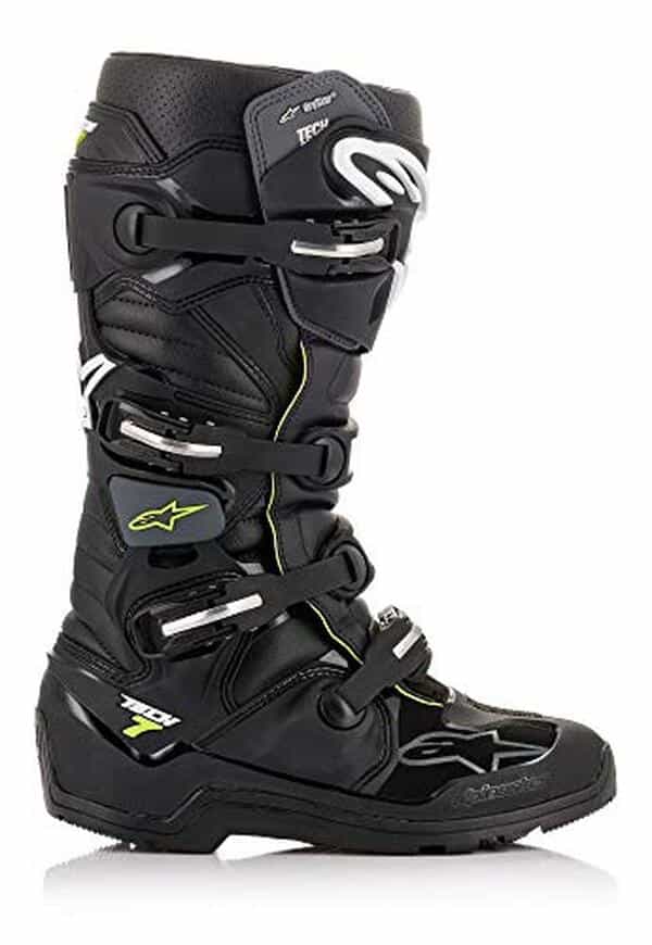 Un test des bottes motocross Alpinestars Tech 7 Enduro Drystar : protection, confort et performance sur tous les terrains