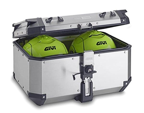 Découvrez notre test détaillé de la sacoche GIVI Trekker Outback 58 l en aluminium. Capacité, qualité, étanchéité et praticité : tout ce qu'il faut savoir avant d'acheter.