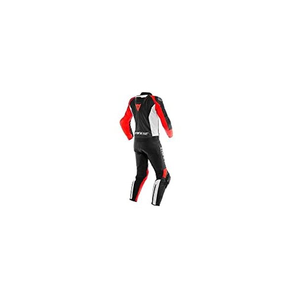 Avis expert sur le costume de moto Dainese Mistel : découvrez sa protection, son confort et sa qualité en cuir pour bien choisir votre équipement motard. 