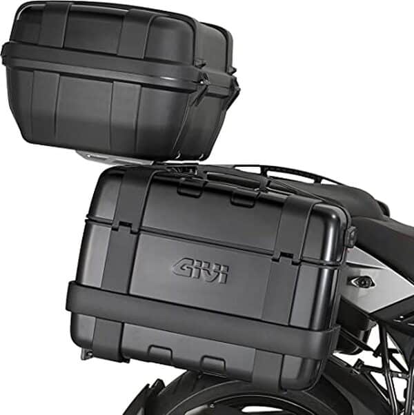 Découvrez notre test détaillé du top case GIVI Trekker Black Line 52L Monokey : capacité, design, installation et performances pour vos voyages à moto. 