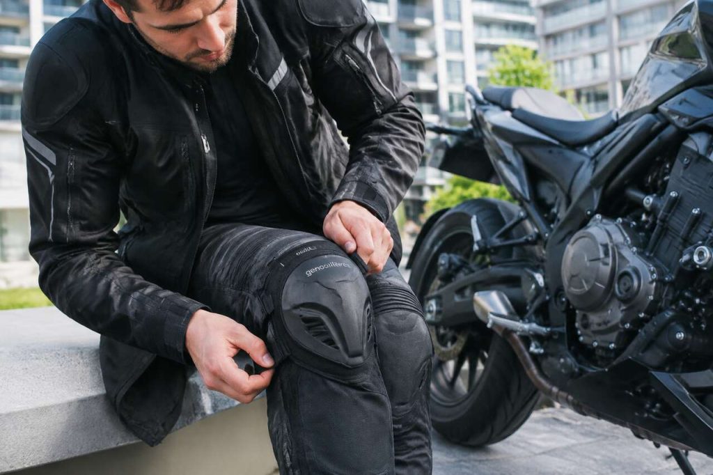 Choisir les genouillères idéales pour la moto