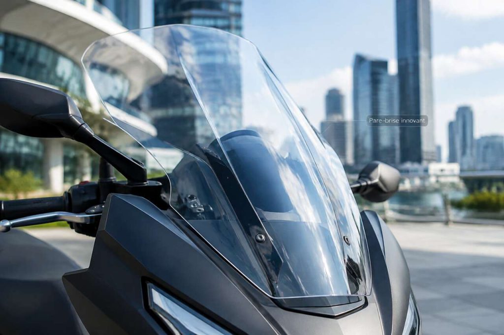 Innovations récentes dans le domaine des pare-brises motos