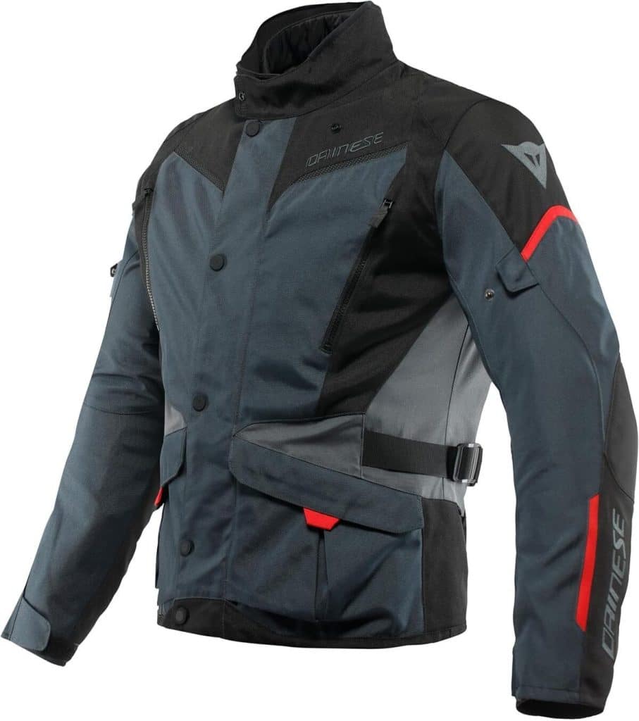 Test de la veste moto Dainese Tempest 3 D-Dry : esthétique et protection garantis